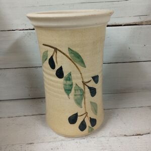 Contemporary Pottery Vase – Made in USA– Olive Branch Design Stoneware Farmhouse